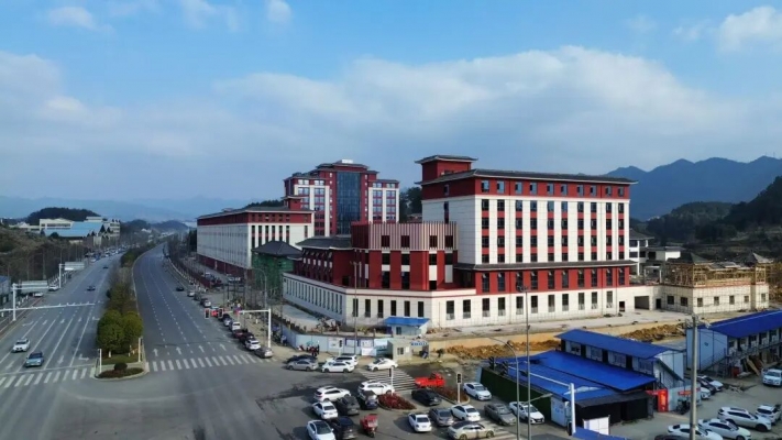 酒消息：君典總部基地落成揭牌2026年君典酒業發展戰略峰會舉行